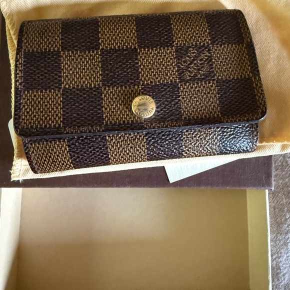 Louis Vuitton Damier Ebene 6 Key Holder - Picture 1 of 8